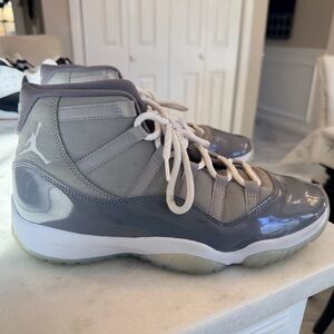 Air Jordan Men's Gray Sneakers